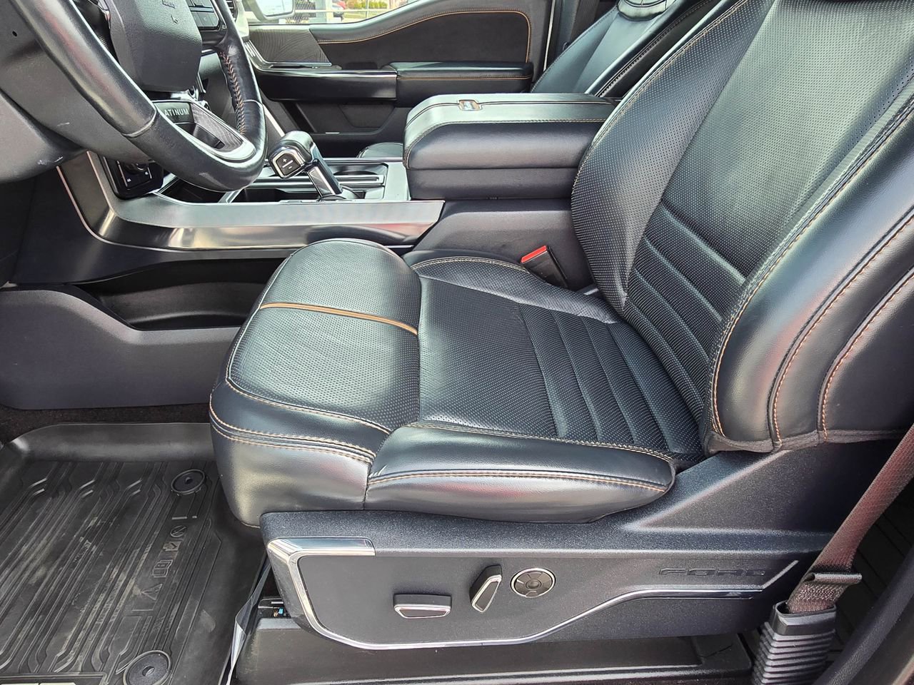 Used 2021 Ford F150 Platinum w/ Equipment Group 701A High AWD/4WD image 19