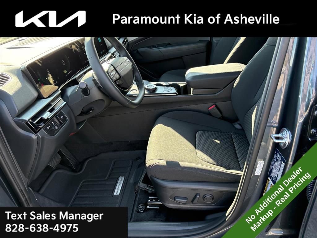 New 2026 Kia Sportage S image 16