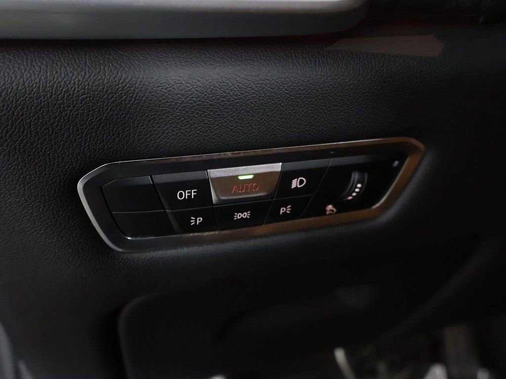 Used 2022 BMW X5 xDrive40i AWD/4WD image 41