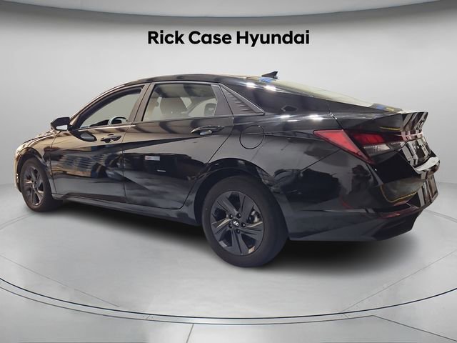 Used 2023 Hyundai Elantra SEL image 7