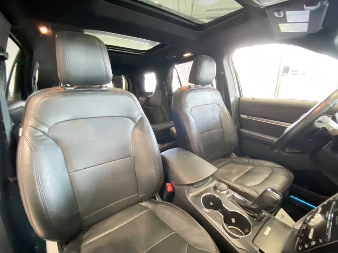 Used 2018 Ford Explorer Sport w/ Equipment Group 401A AWD/4WD image 29