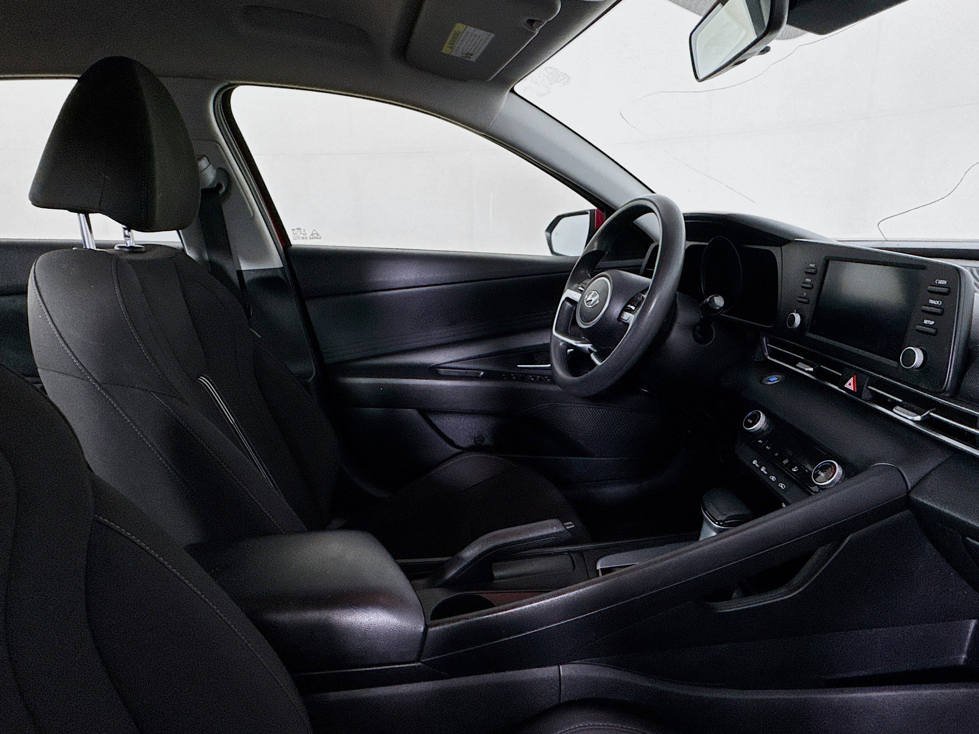 Used 2021 Hyundai Elantra SEL FWD image 28