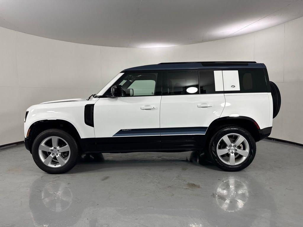 Used 2024 Land Rover Defender 110 S image 10