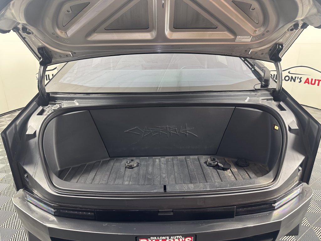 Used 2024 Tesla Cybertruck Cyberbeast AWD/4WD image 16