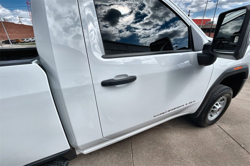Used 2024 GMC Sierra 2500 Pro w/ Convenience Package image 32
