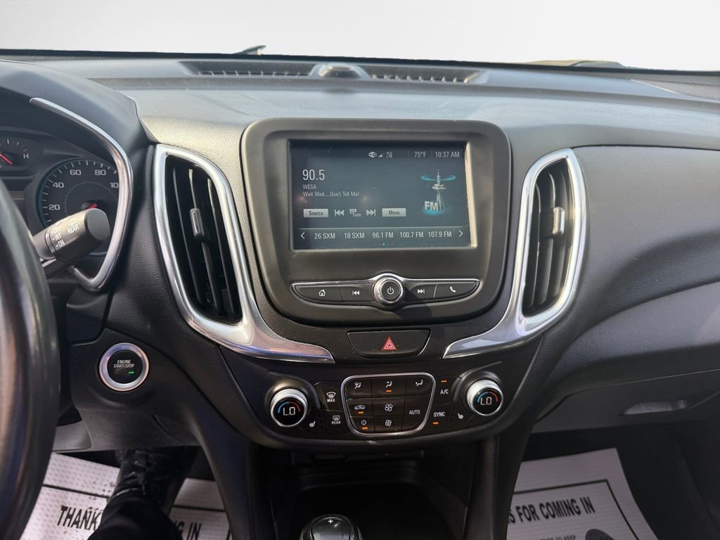 Used 2018 Chevrolet Equinox LT image 22