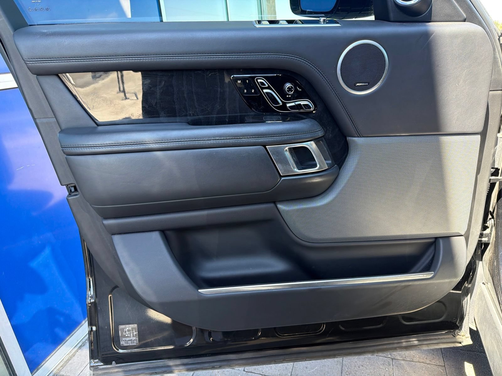 Used 2018 Land Rover Range Rover Autobiography AWD/4WD image 18