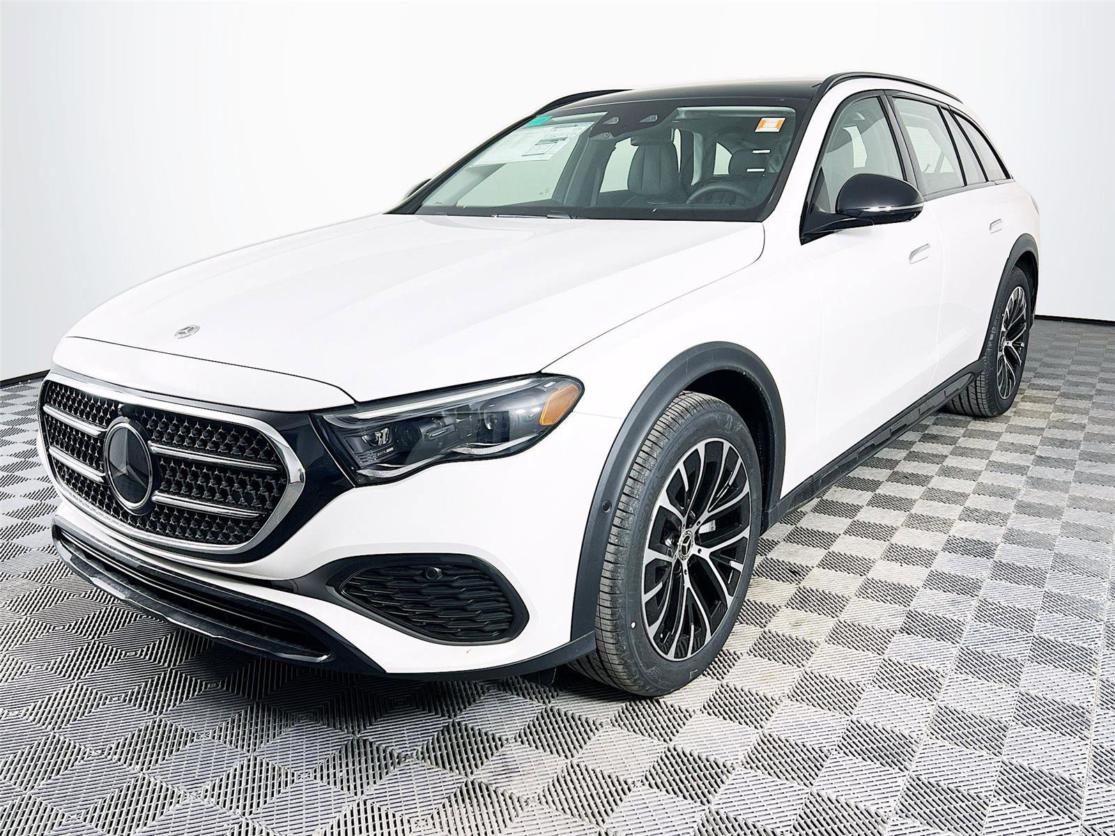New 2026 Mercedes-Benz E 450 4MATIC All-Terrain Wagon image 2