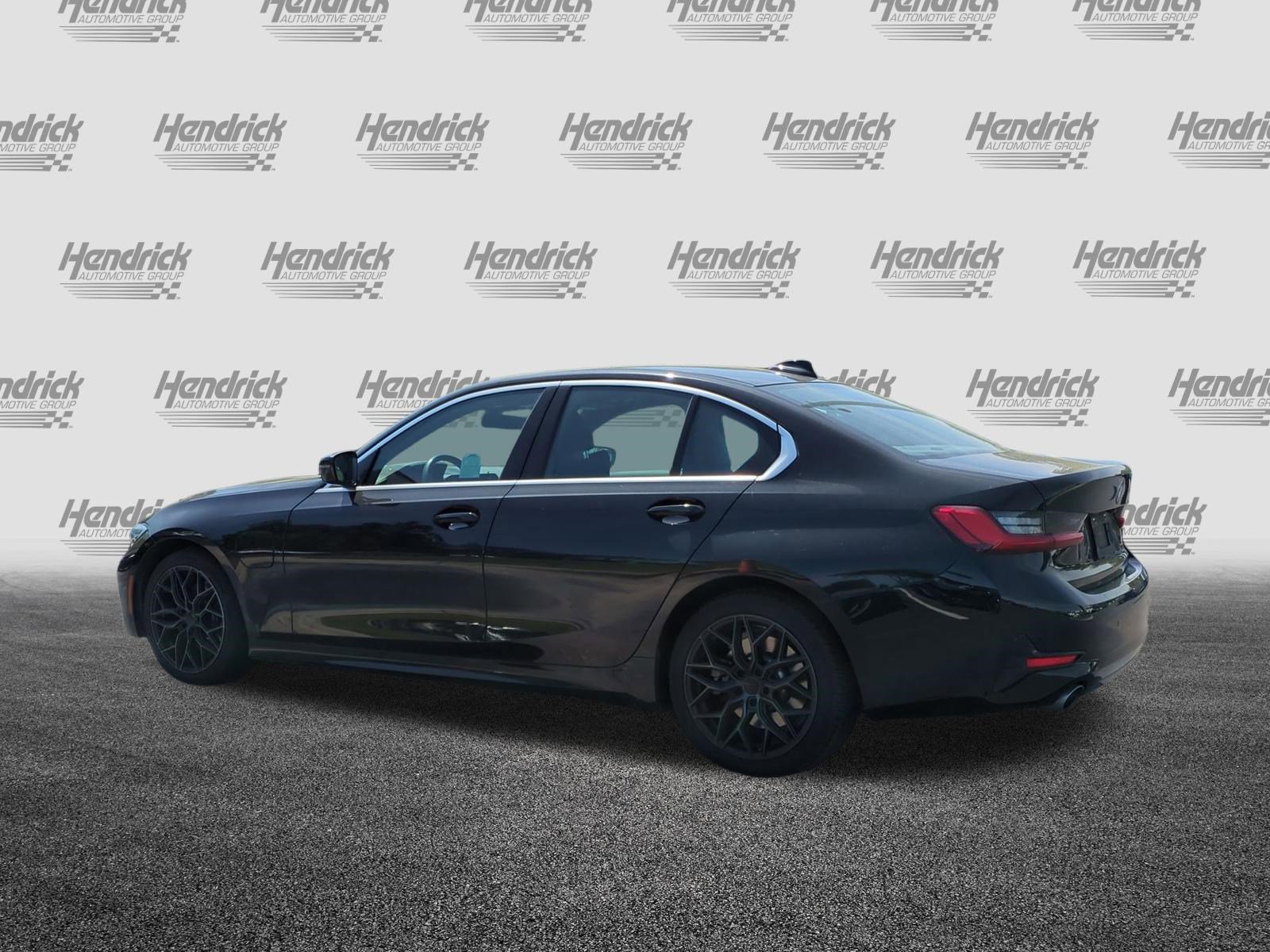 Used 2021 BMW 330e image 8