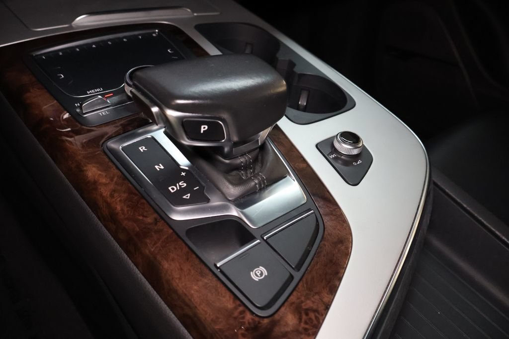Used 2019 Audi Q7 2.0T Premium Plus w/ Premium Plus Package AWD/4WD image 34
