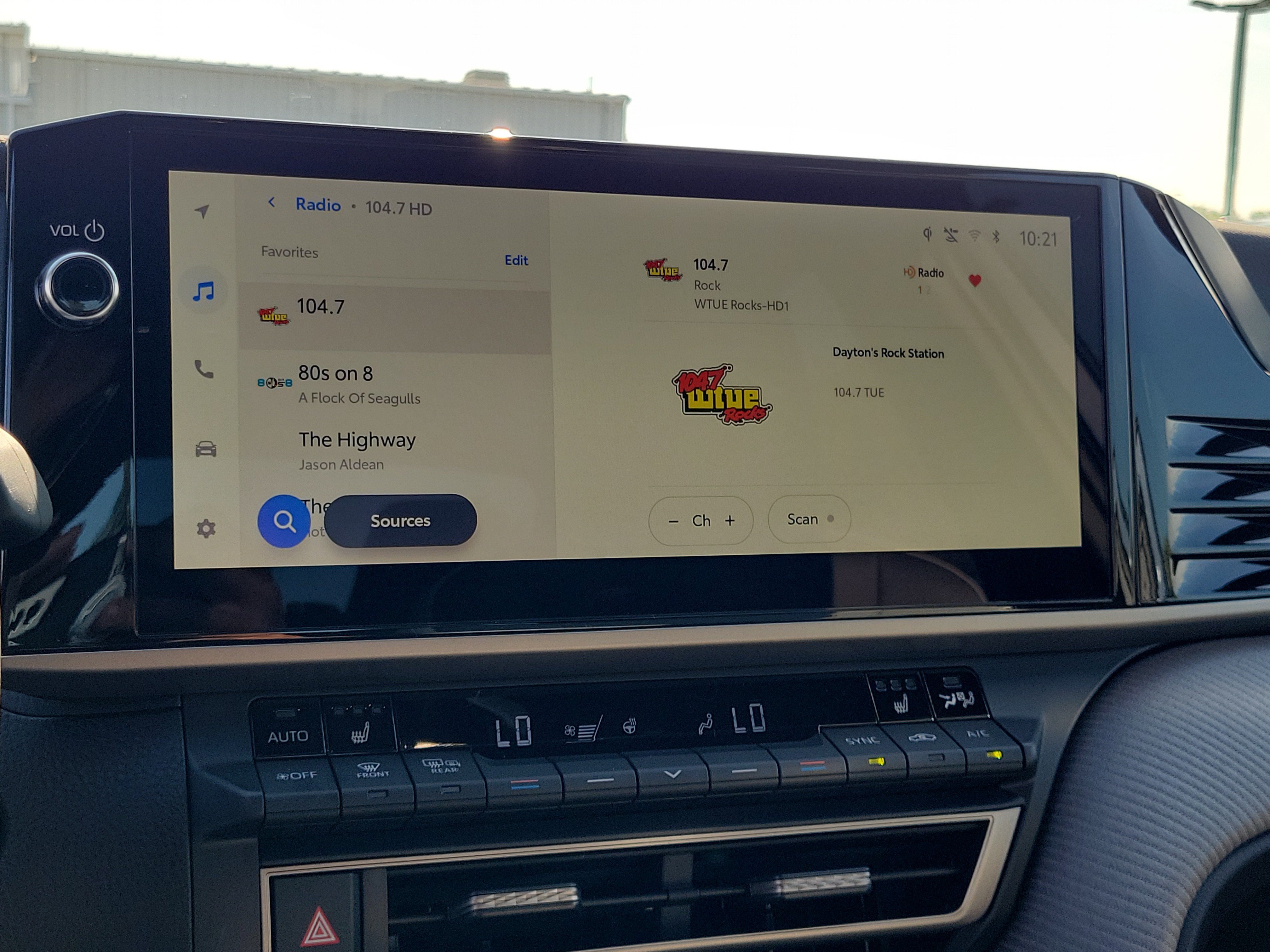 New 2026 Toyota Camry SE FWD image 26