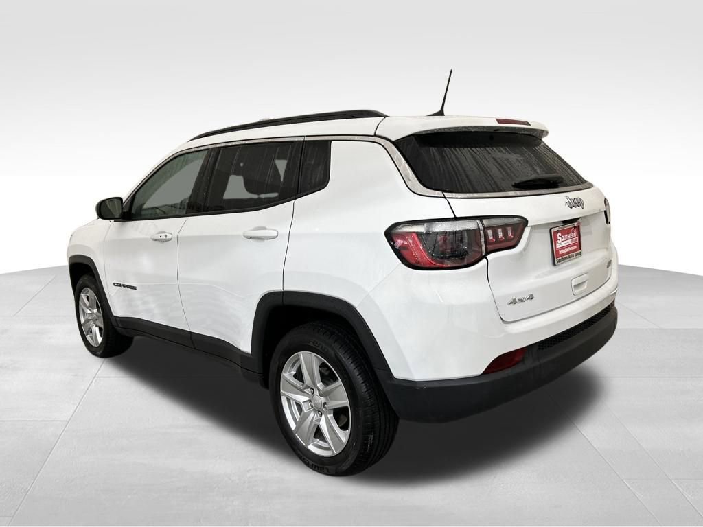 Used 2022 Jeep Compass Latitude w/ Convenience Group image 3