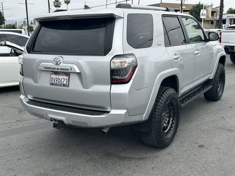 Used 2021 Toyota 4Runner SR5 Premium AWD/4WD image 4