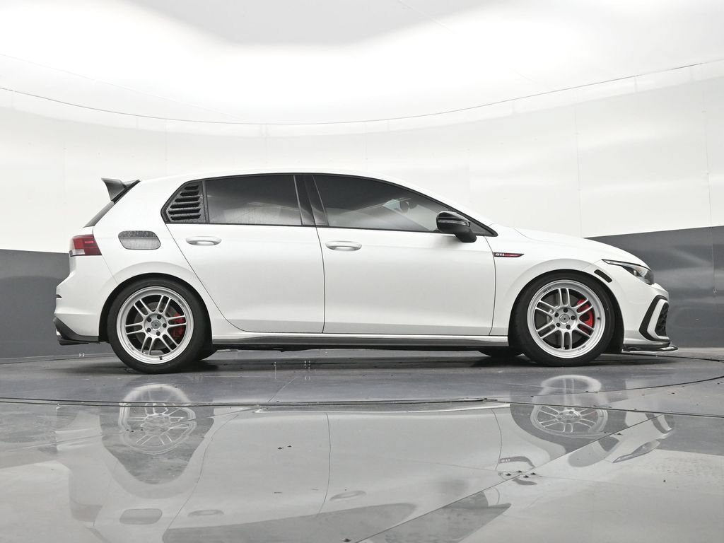 Used 2024 Volkswagen GTI SE FWD image 28