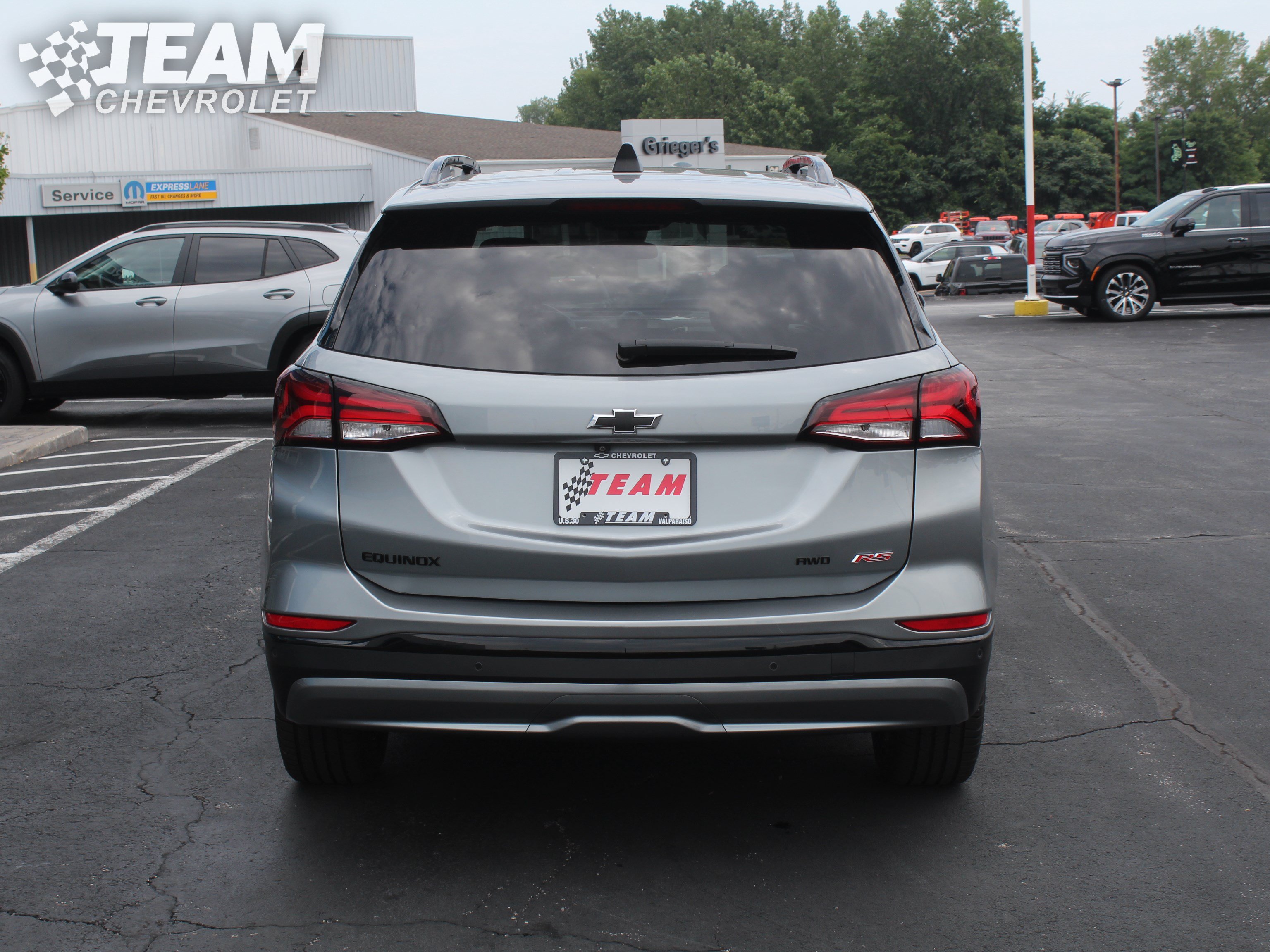 Used 2024 Chevrolet Equinox RS w/ RS Leather Package AWD/4WD image 5
