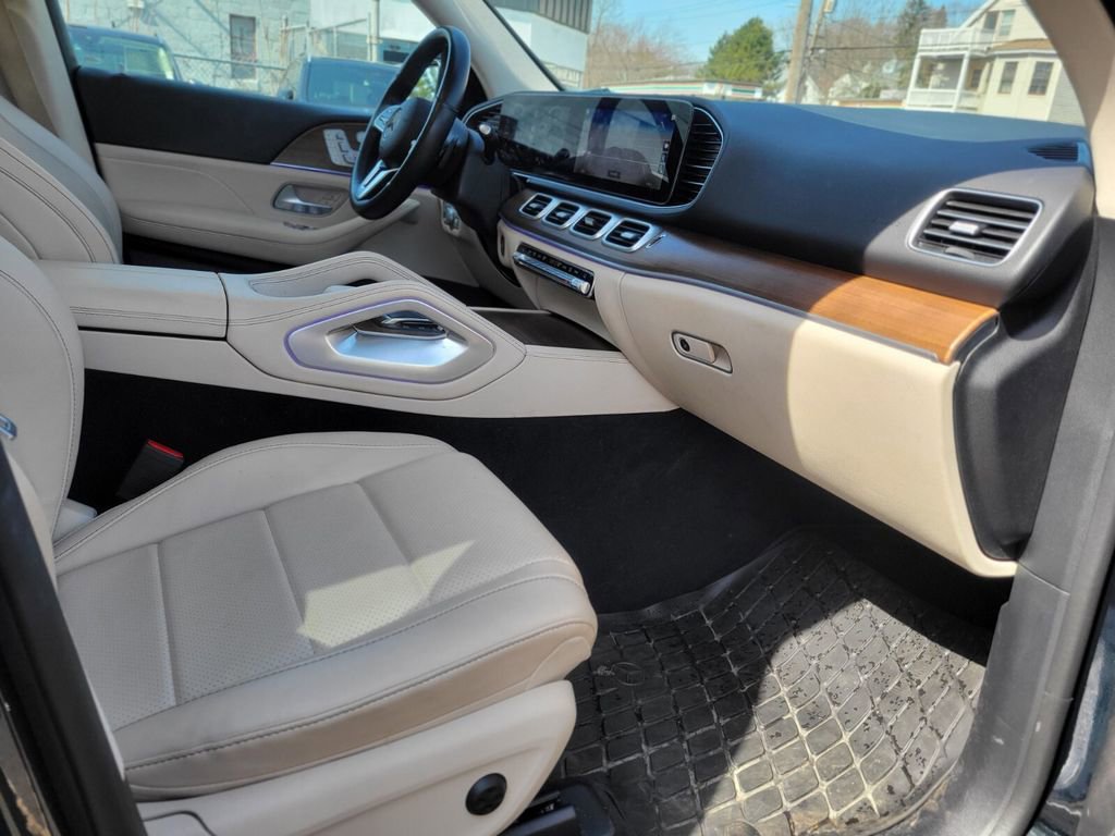 Used 2023 Mercedes-Benz GLE 350 4MATIC image 9