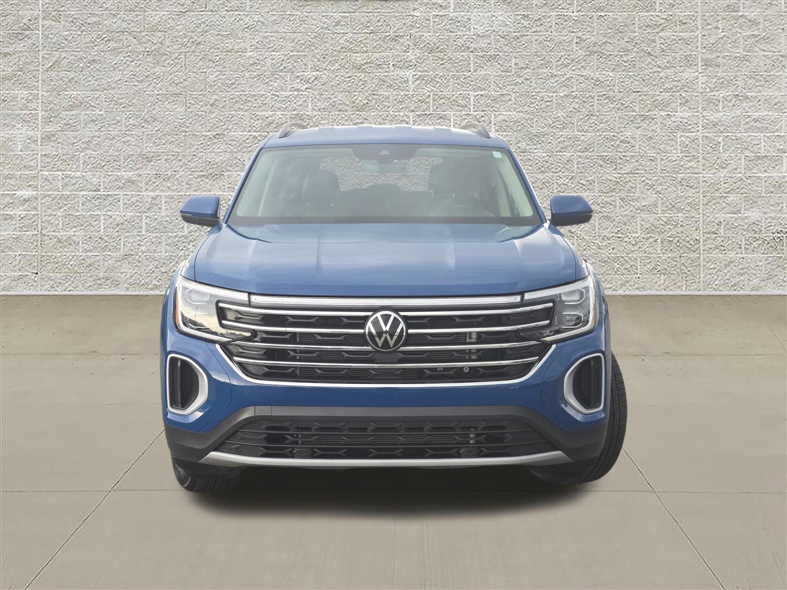 New 2026 Volkswagen Atlas SE AWD/4WD image 2