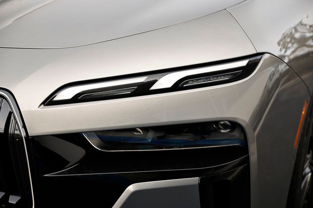 New 2026 BMW 740i w/ Premium Package image 11