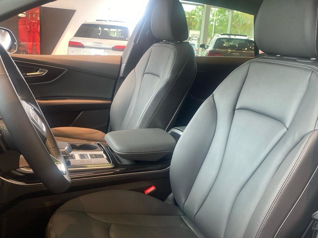 New 2025 Audi Q8 Premium image 11