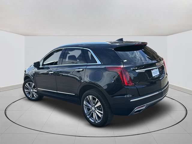 Certified 2025 Cadillac XT5 Premium Luxury FWD image 3