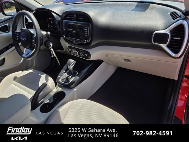 Used 2023 Kia Soul LX w/ LX Technology Package FWD image 19