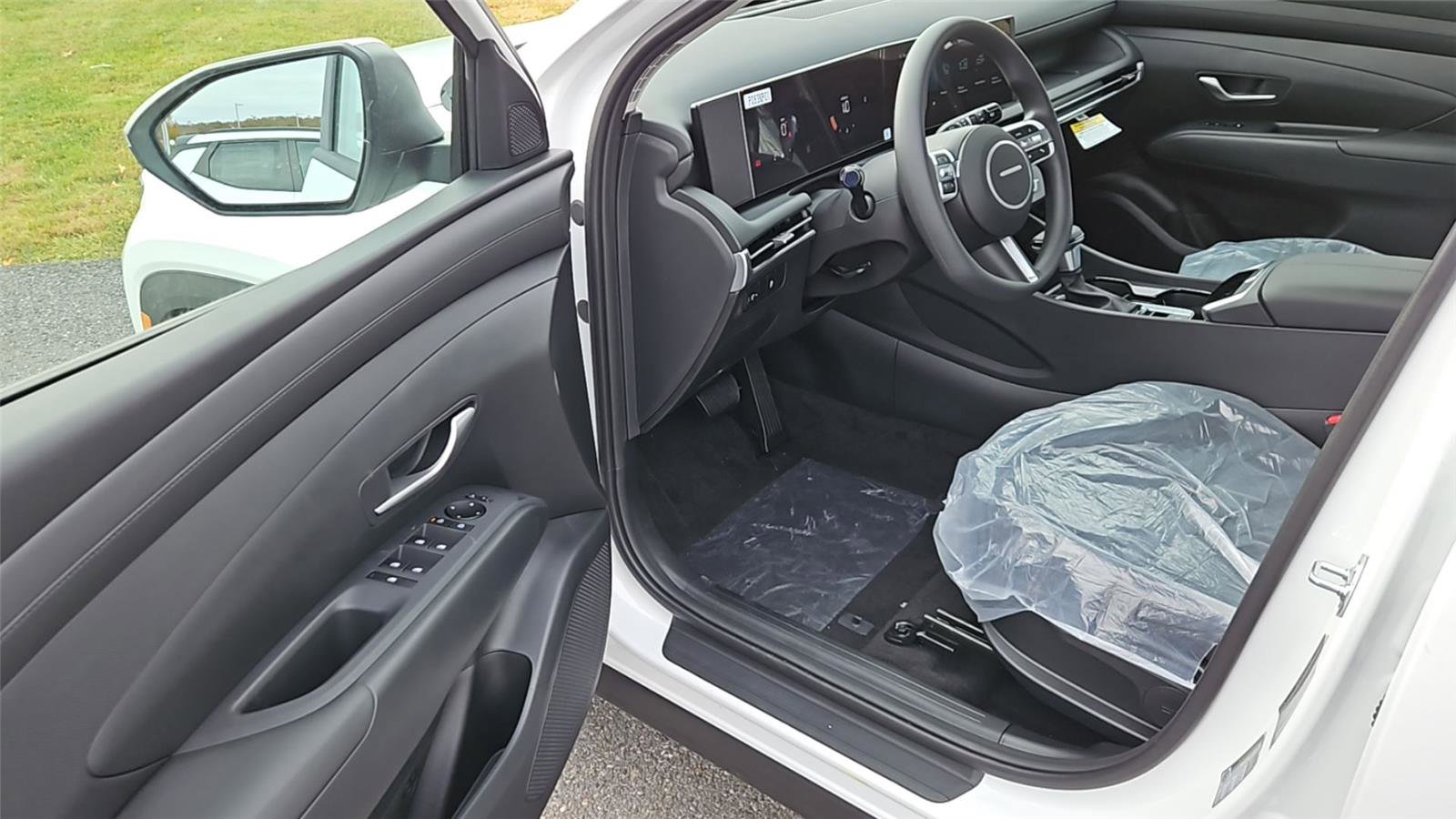 New 2026 Hyundai Tucson SE AWD/4WD image 9