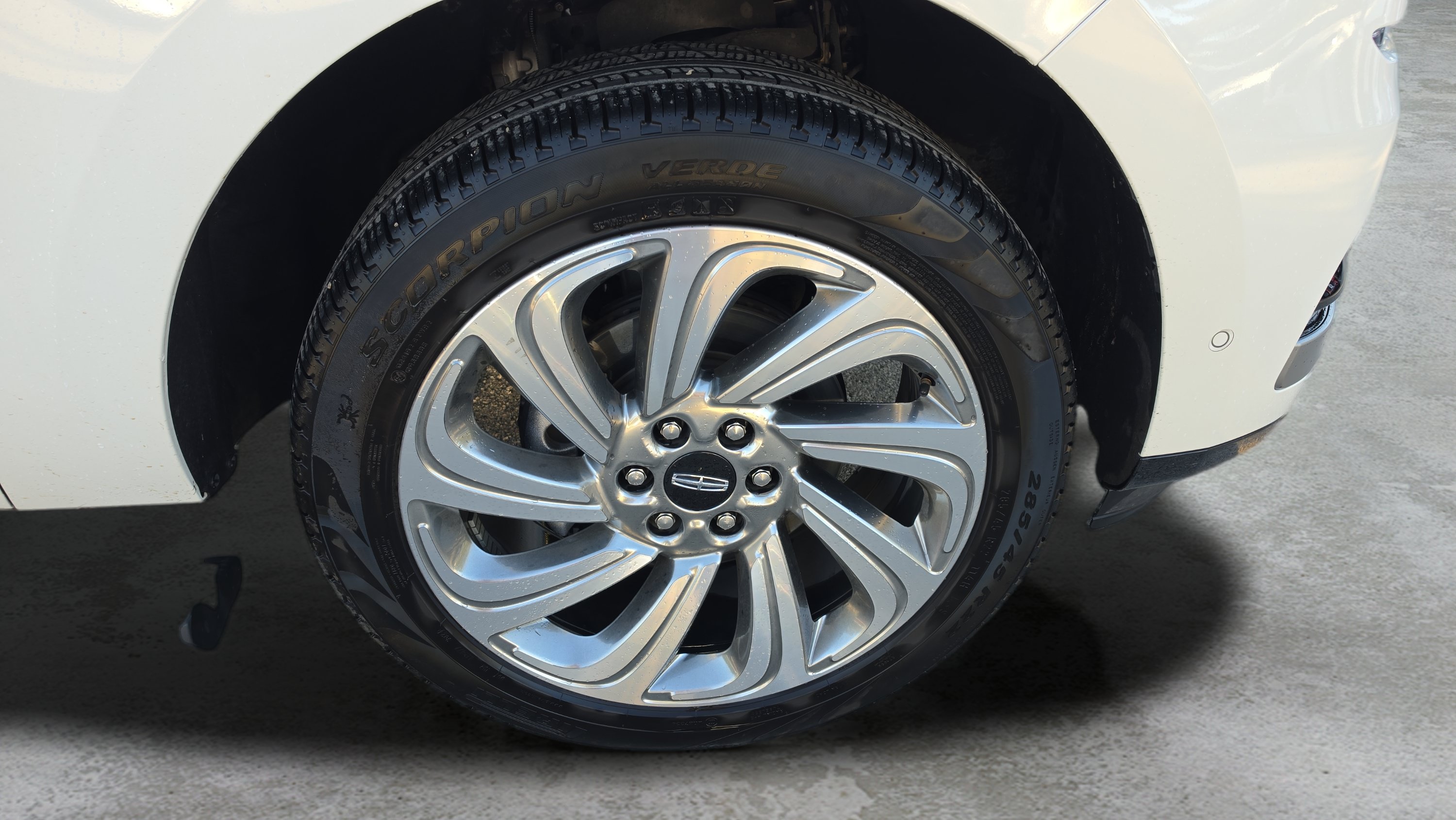 Used 2024 Lincoln Navigator Premiere AWD/4WD image 27
