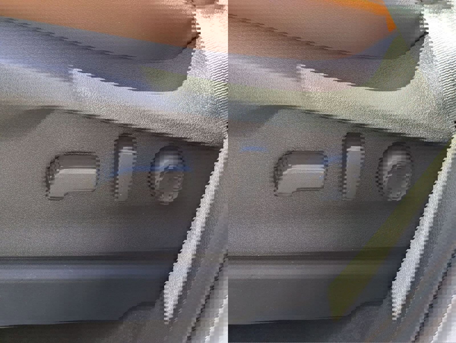 New 2026 Subaru Ascent Touring image 7