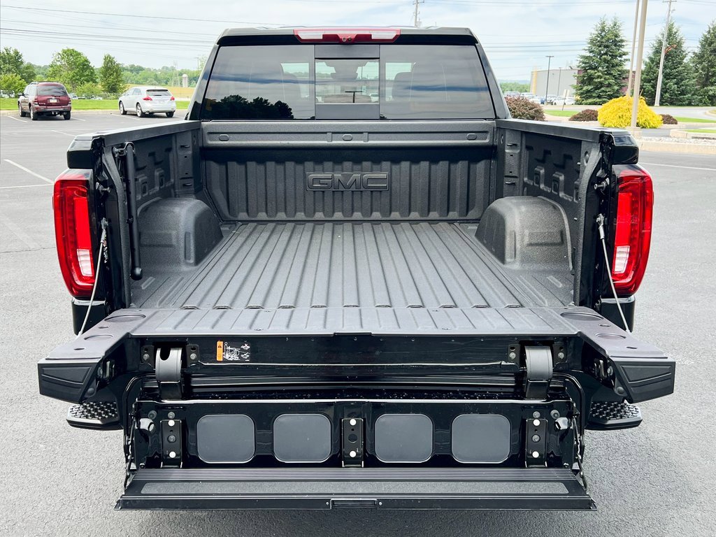 Used 2025 GMC Sierra 1500 Denali Ultimate image 14