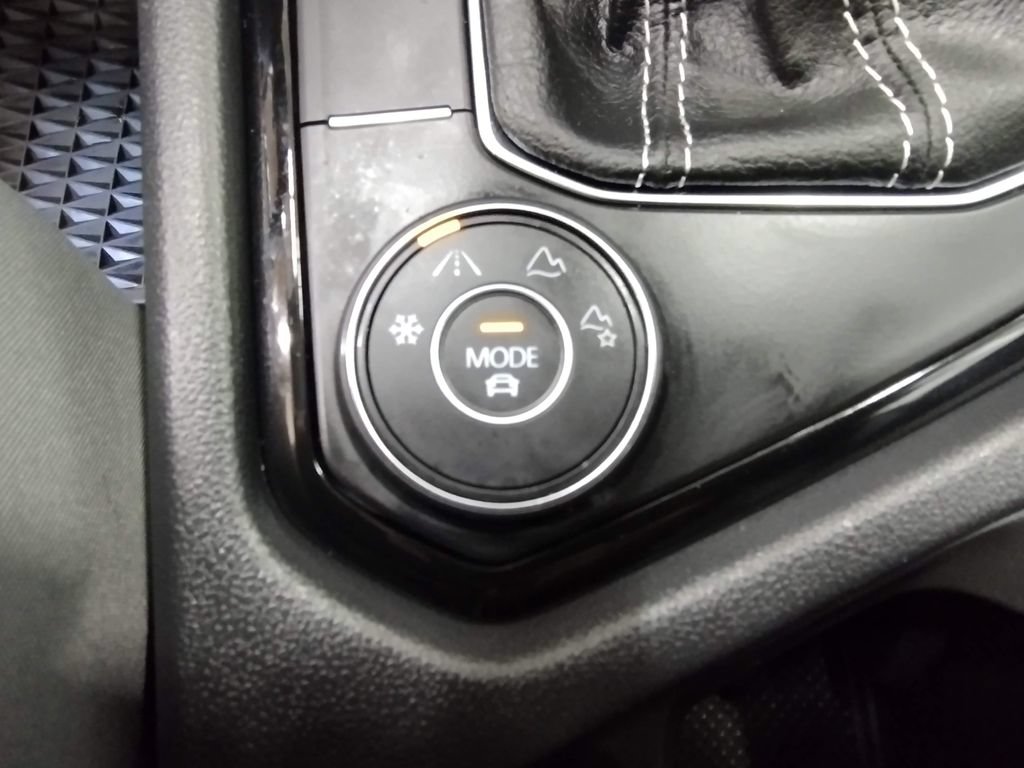 Certified 2024 Volkswagen Taos S AWD/4WD image 30