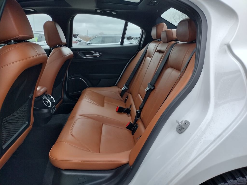 Used 2022 Alfa Romeo Giulia Ti image 14