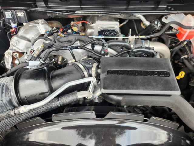 Used 2025 Chevrolet Silverado 2500 High Country w/ Technology Package AWD/4WD image 33