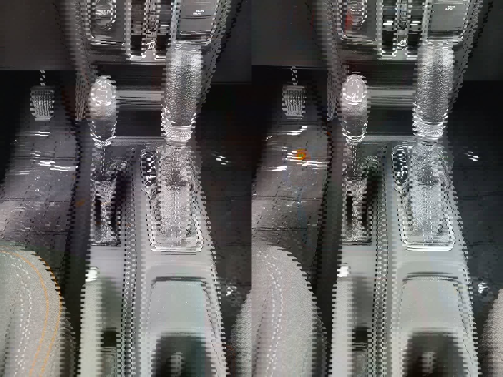 Used 2024 Jeep Wrangler Sport image 25