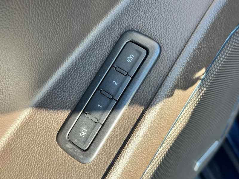 Used 2019 GMC Yukon Denali w/ Open Road Package AWD/4WD image 25