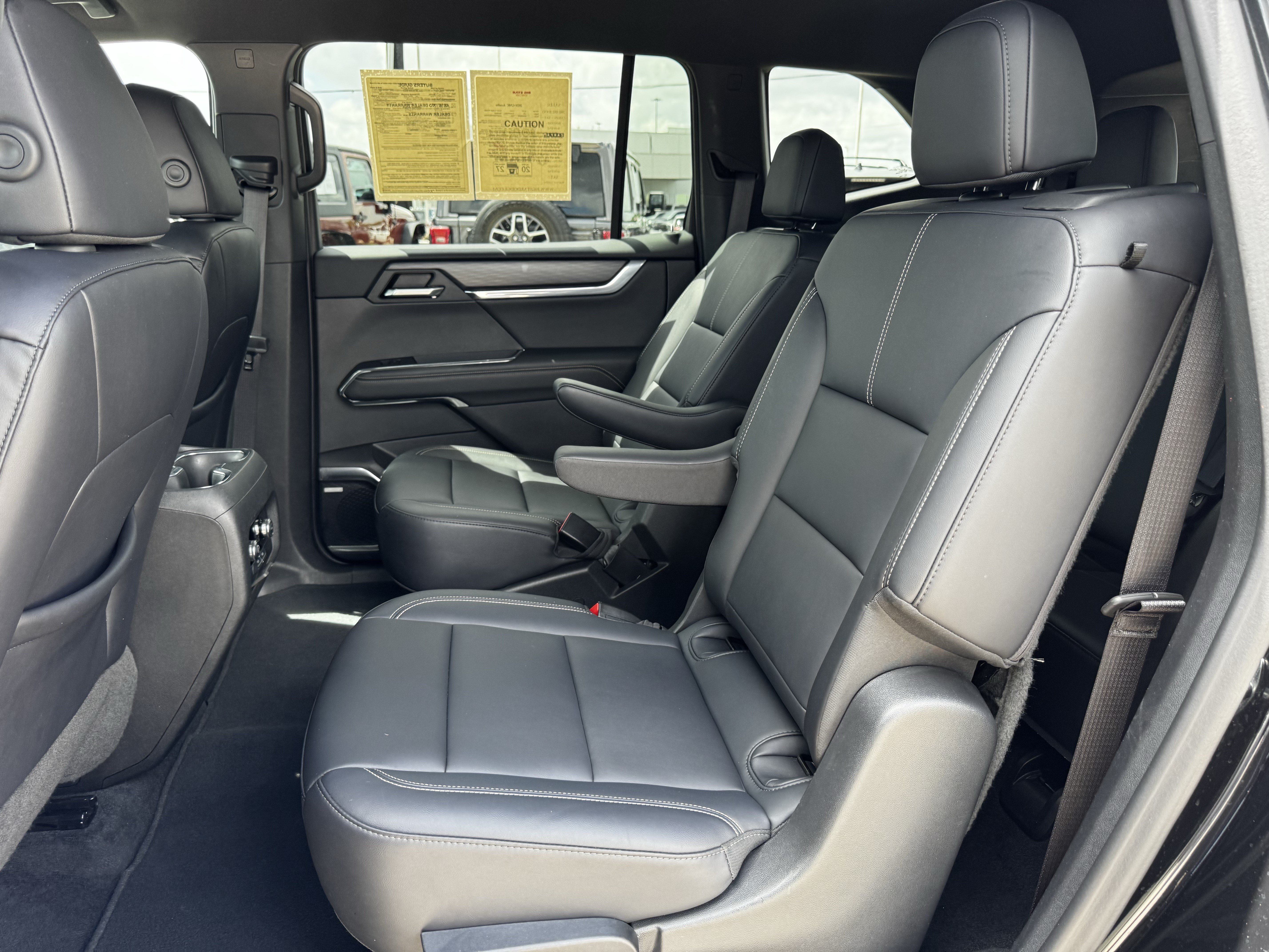 Used 2024 GMC Acadia Elevation FWD image 29