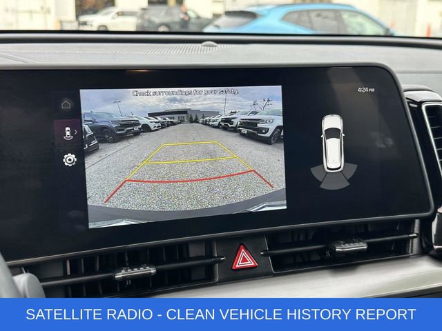 Used 2025 Kia Sportage EX image 4