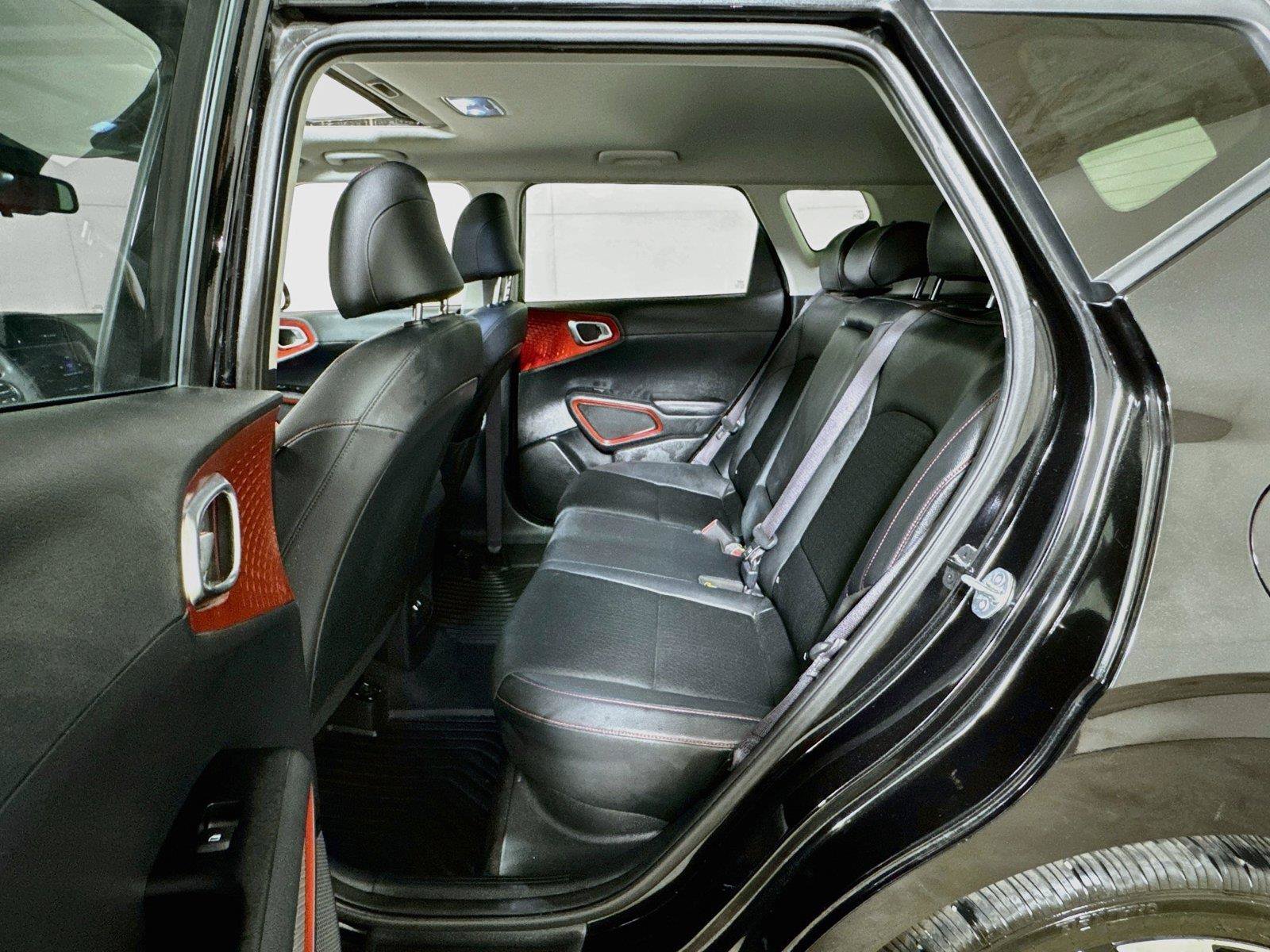 Used 2023 Kia Soul GT-Line w/ GT-Line Technology Package FWD image 24
