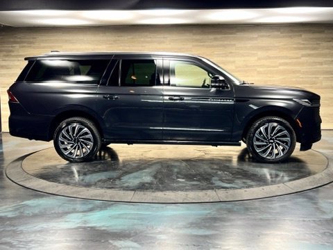 Used 2025 Lincoln Navigator L Black Label AWD/4WD image 22