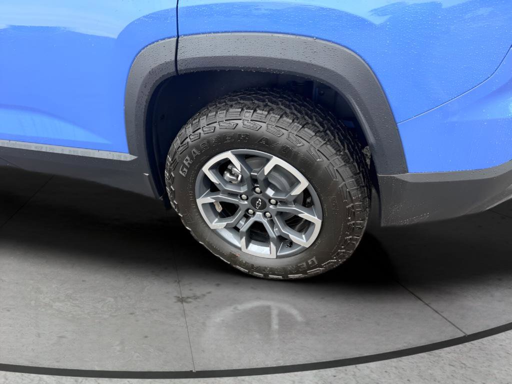 New 2026 Chevrolet Equinox ACTIV w/ Convenience Package III image 9