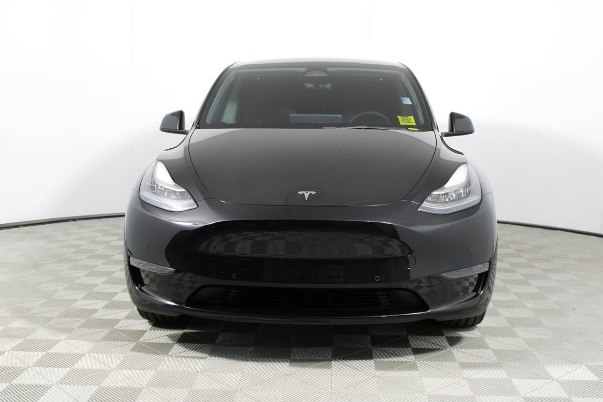 Used 2021 Tesla Model Y Long Range AWD/4WD image 31