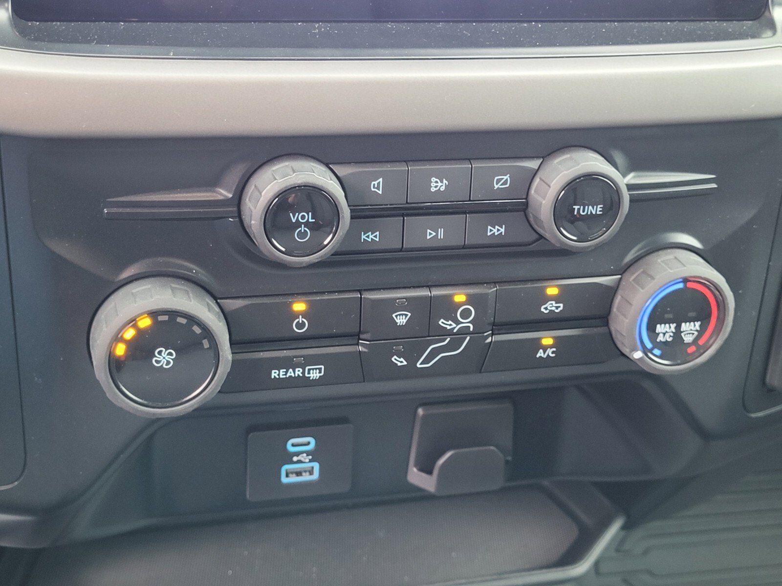 Used 2024 Ford F150 XL w/ Equipment Group 103A High image 19