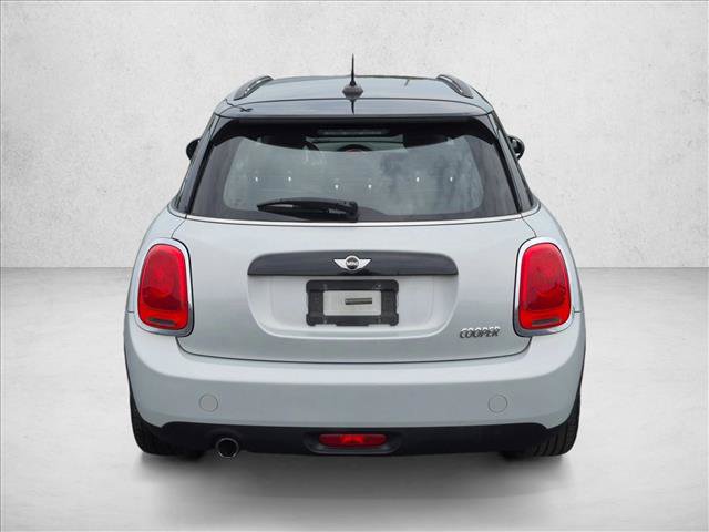 Used 2016 MINI Cooper 4-Door Hardtop FWD image 6