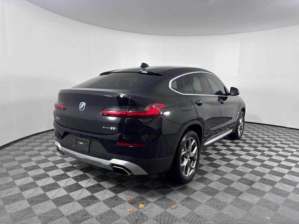 Used 2022 BMW X4 xDrive30i w/ Parking Assistance Package image 5
