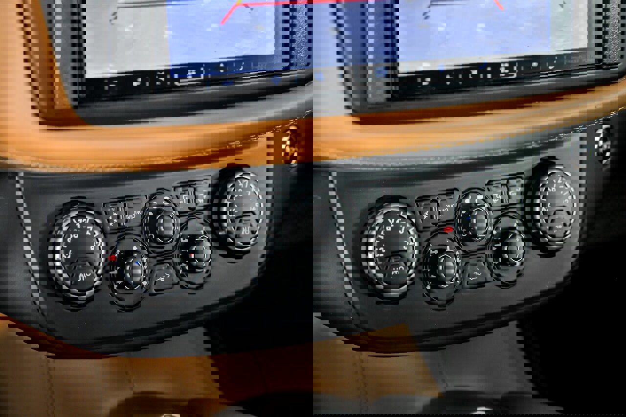 Used 2012 Ferrari FF image 33