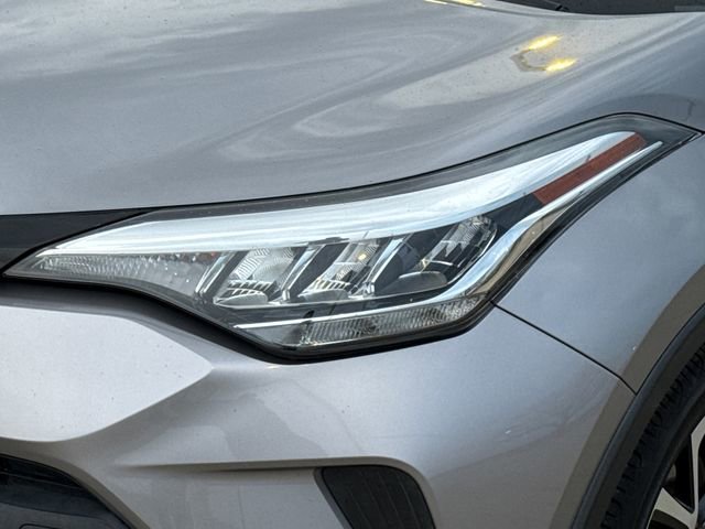 Used 2020 Toyota C-HR XLE image 4