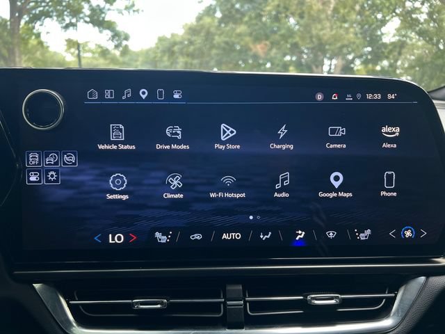 Used 2025 Chevrolet Equinox EV LT w/ Comfort Package AWD/4WD image 23