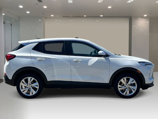 Used 2024 Buick Encore GX Preferred w/ Comfort Package AWD/4WD image 6