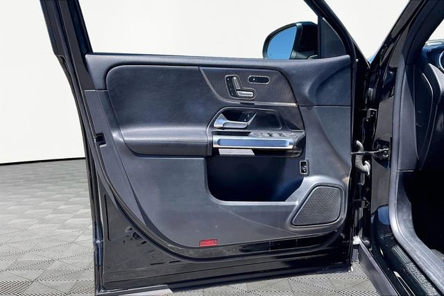 Used 2023 Mercedes-Benz GLB 250 4MATIC image 18
