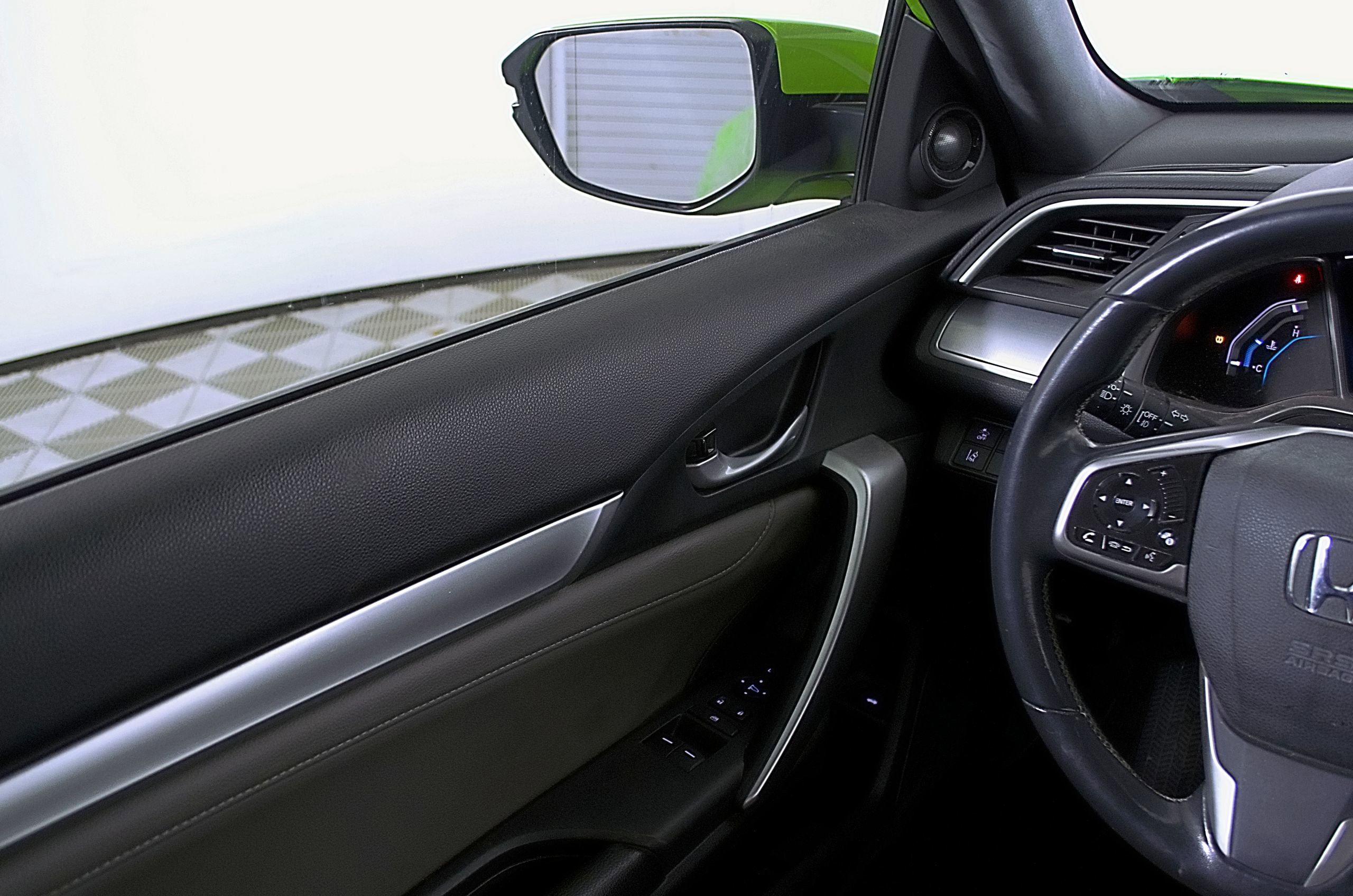 Used 2016 Honda Civic Touring image 19