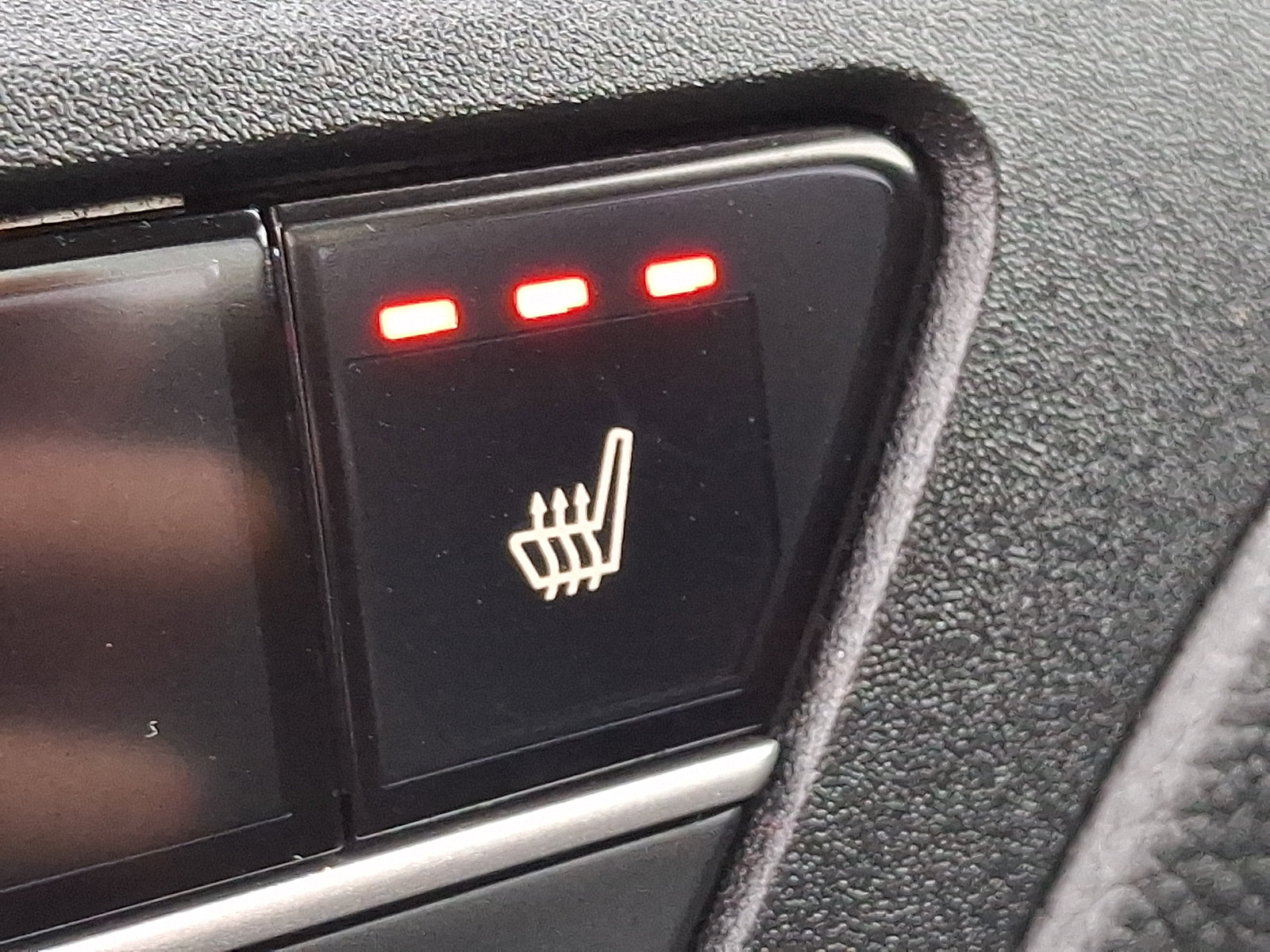 Used 2024 Honda CR-V EX image 25